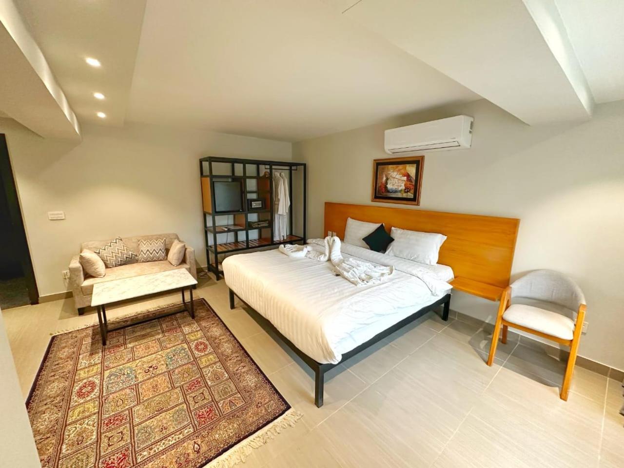 The Avenue Hotel Исламабад Екстериор снимка